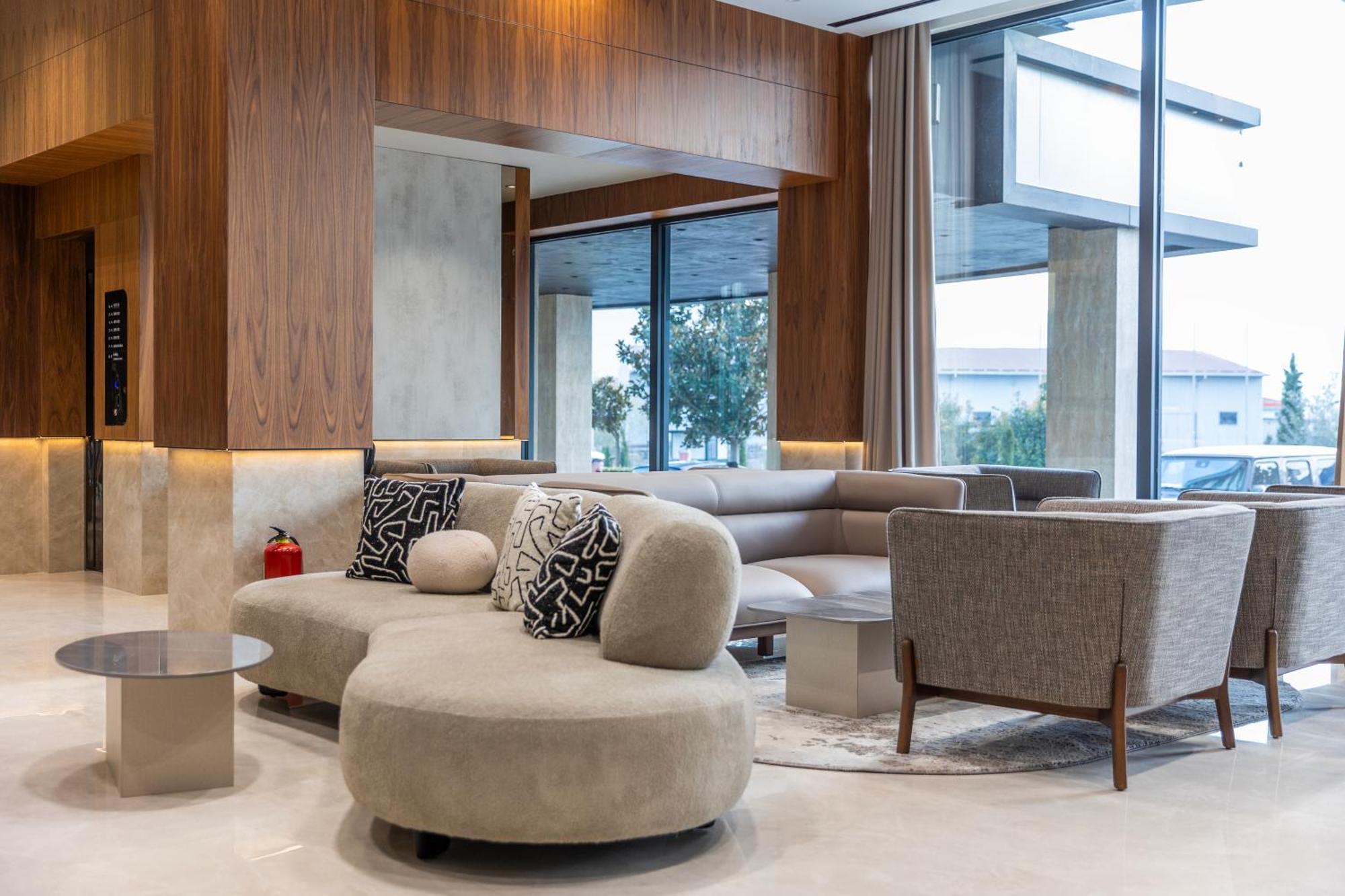 Actor Hotel Suto Orizari Экстерьер фото