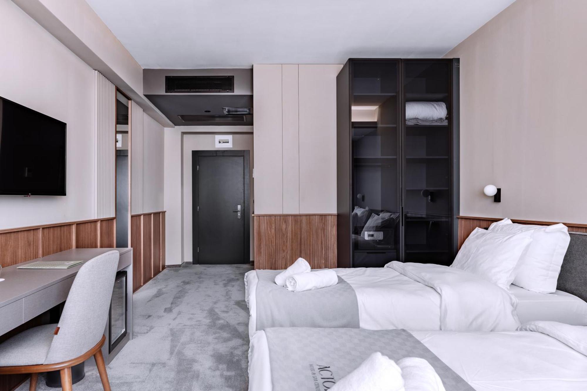 Actor Hotel Suto Orizari Экстерьер фото
