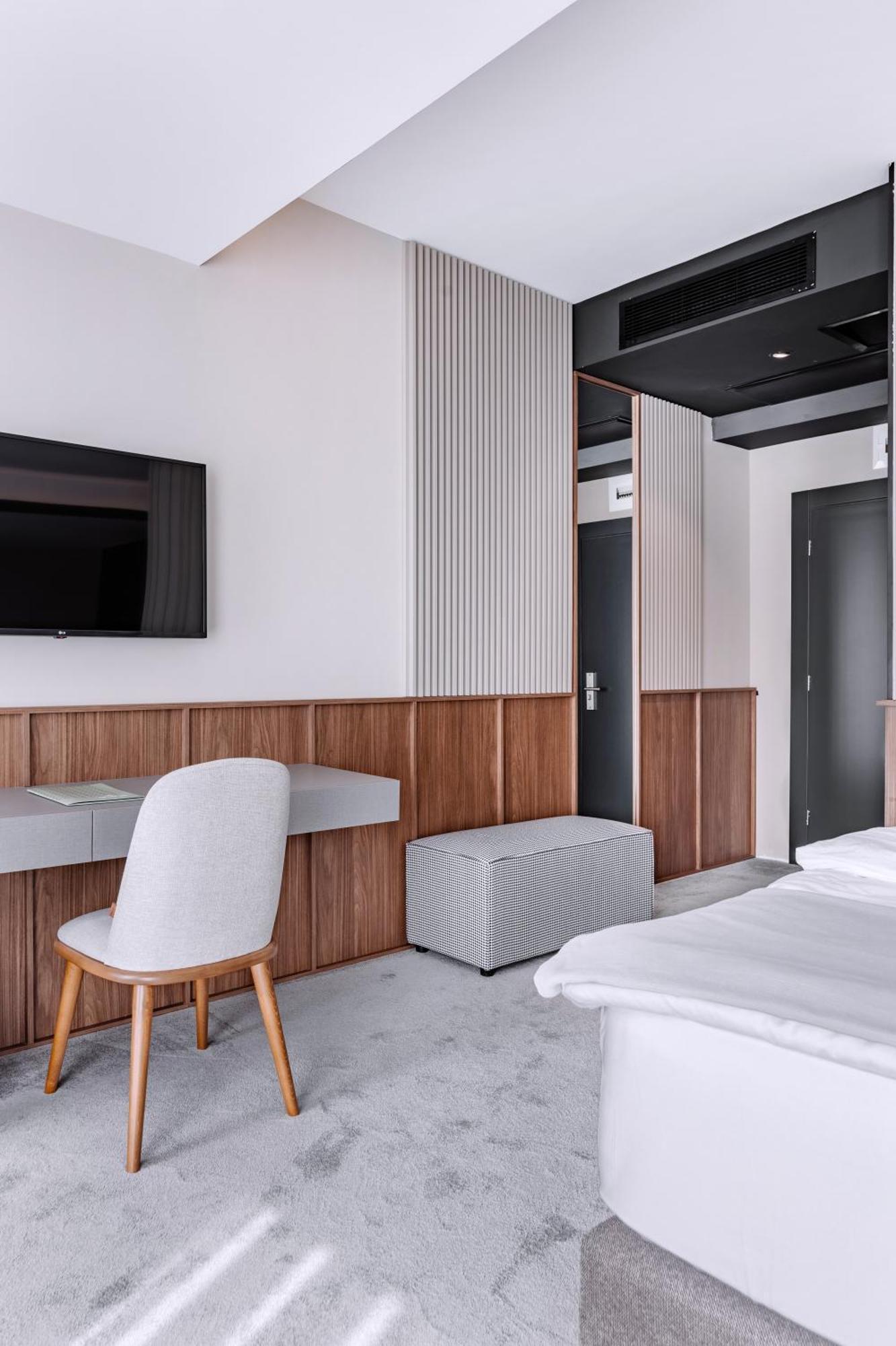 Actor Hotel Suto Orizari Экстерьер фото