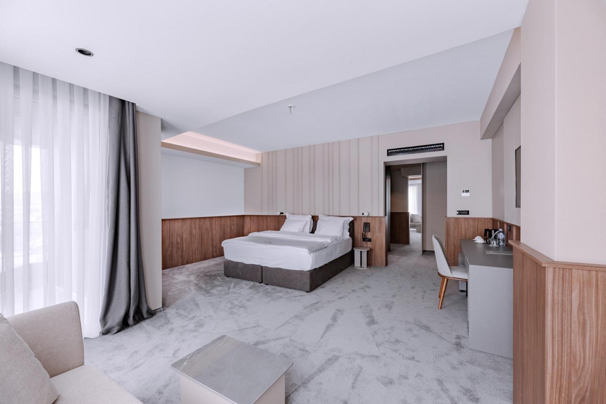 Actor Hotel Suto Orizari Экстерьер фото